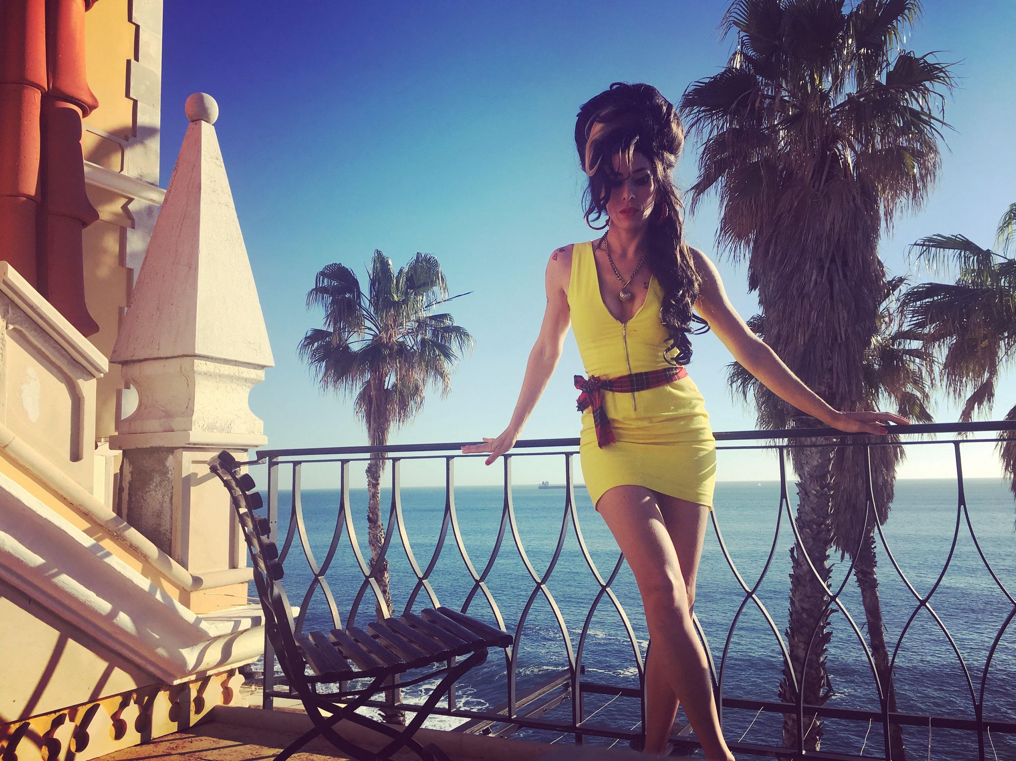 Merante als Amy Winehouse